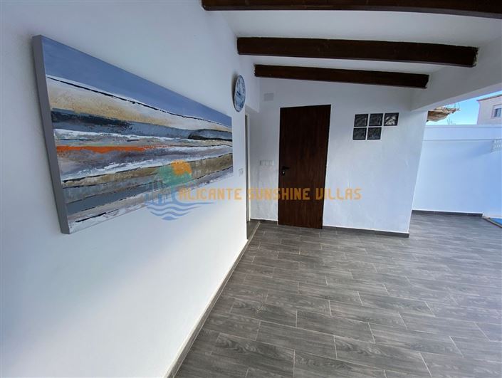 Image No.9-4 Bed Property for sale