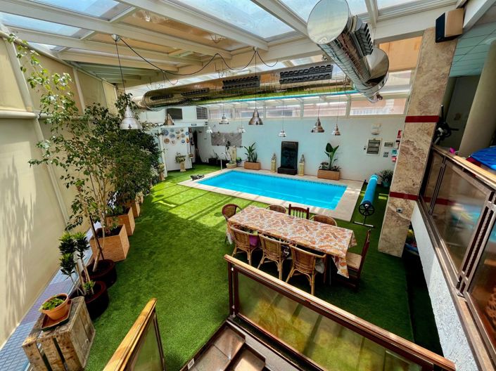 Image No.14-4 Bed Townhouse for sale