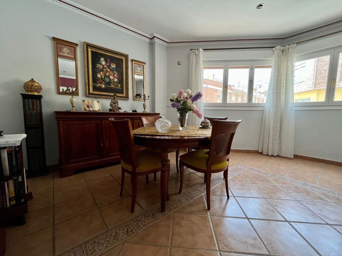 Image No.20-4 Bed Townhouse for sale