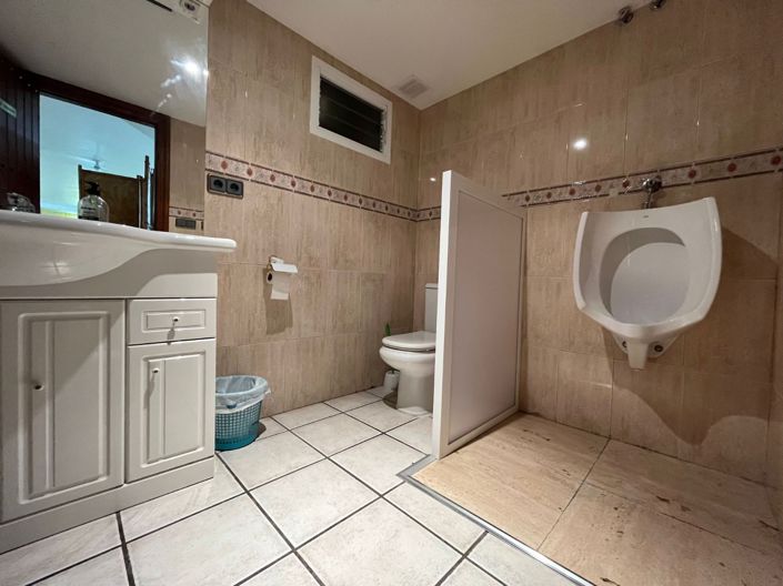 Image No.30-4 Bed Townhouse for sale