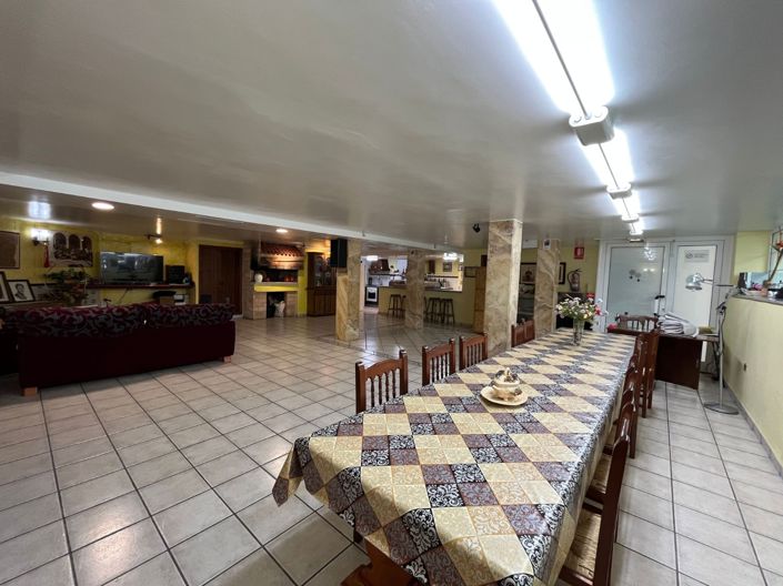 Image No.36-4 Bed Townhouse for sale