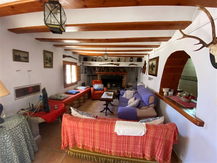 Image No.7-5 Bed Country House for sale