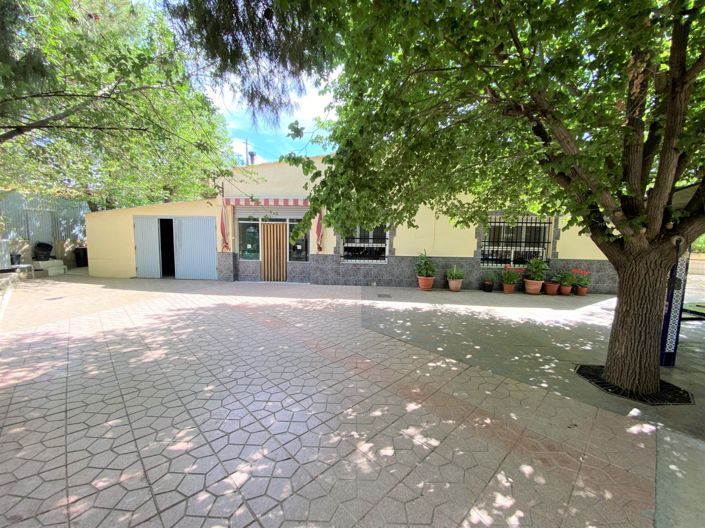 Image No.1-3 Bed Country House for sale