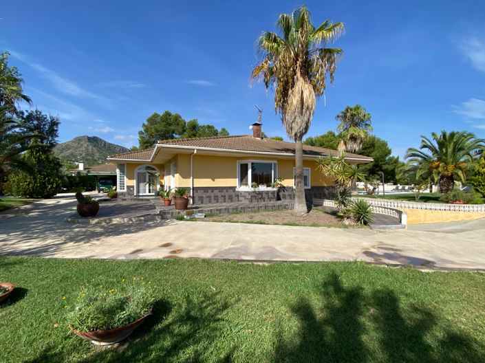 Image No.17-4 Bed Villa for sale