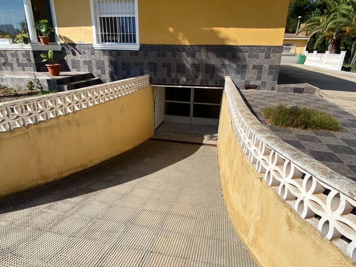 Image No.18-4 Bed Villa for sale