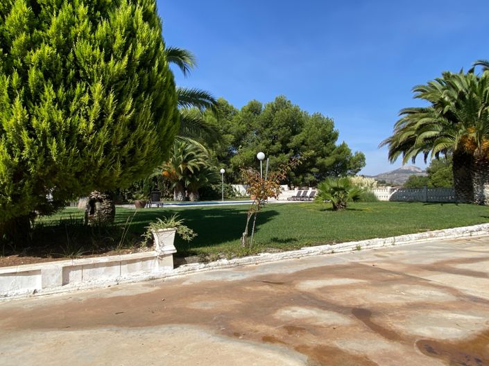 Image No.19-4 Bed Villa for sale