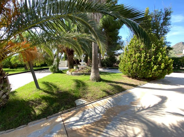 Image No.28-4 Bed Villa for sale