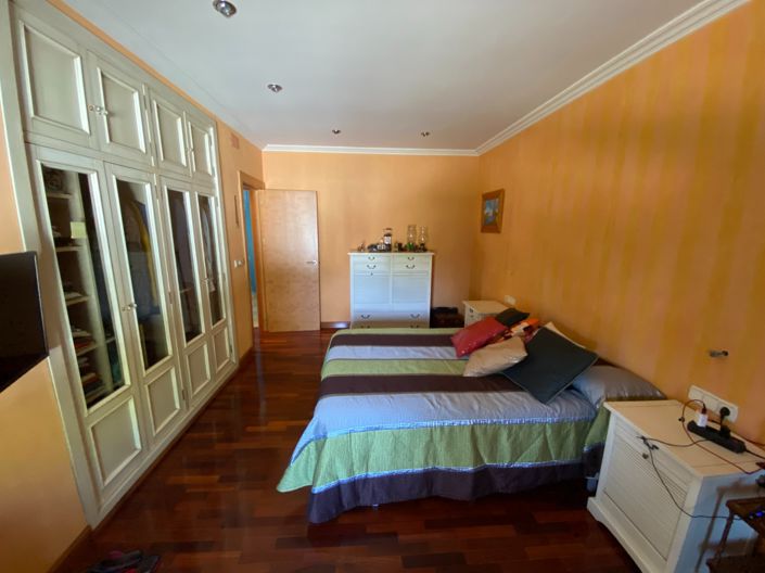 Image No.42-4 Bed Villa for sale