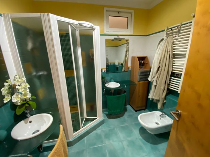 Image No.48-4 Bed Villa for sale