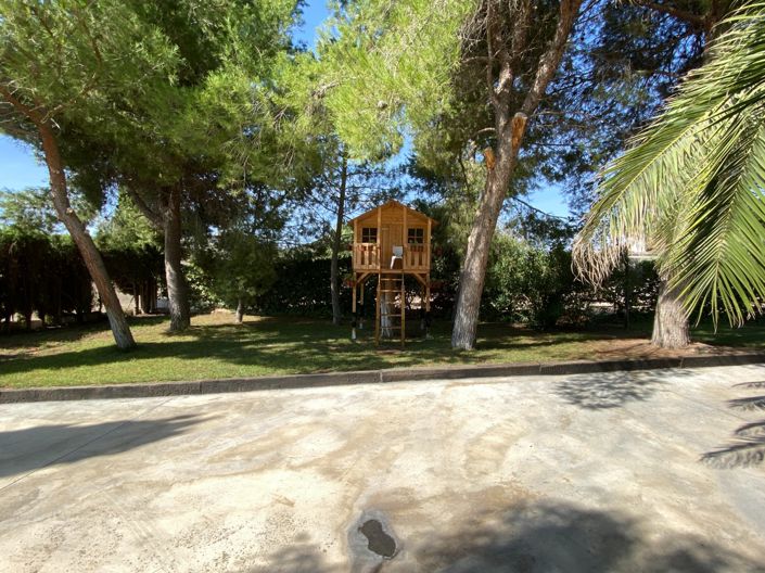 Image No.6-4 Bed Villa for sale