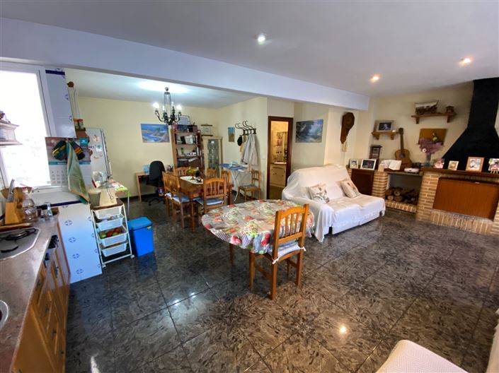 Image No.37-7 Bed Apartment for sale