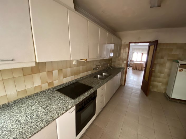 Image No.4-12 Bed Townhouse for sale