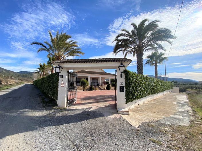 Image No.4-4 Bed Country House for sale