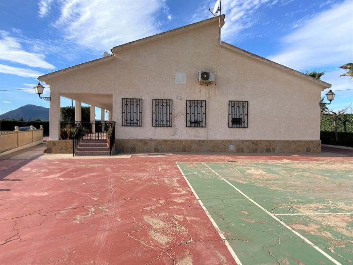 Image No.7-4 Bed Country House for sale