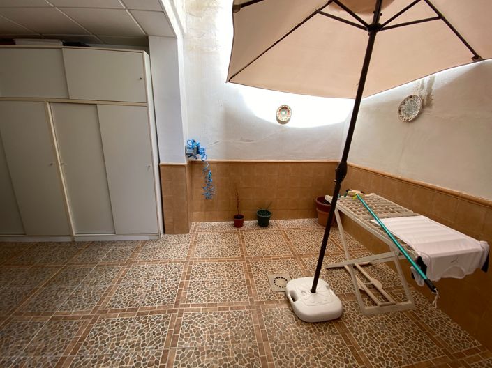 Image No.8-Maison de ville de 5 chambres à vendre à Sax