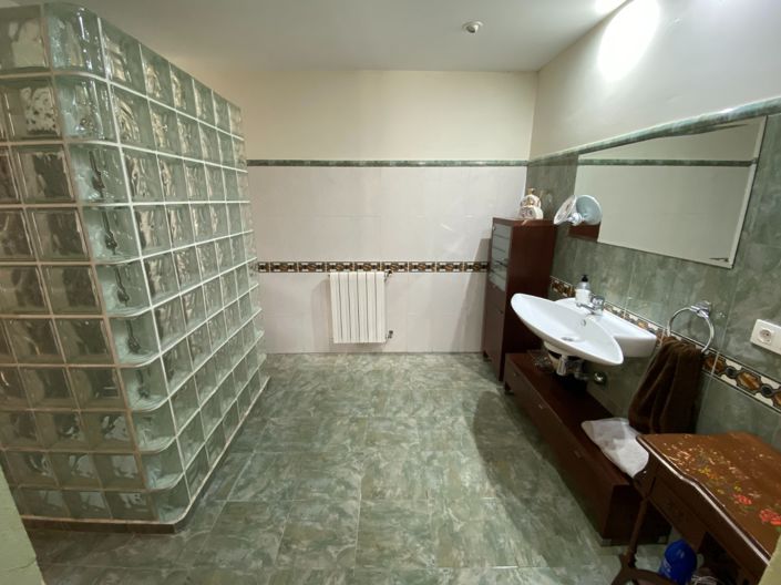 Image No.25-Maison de ville de 3 chambres à vendre à Sax