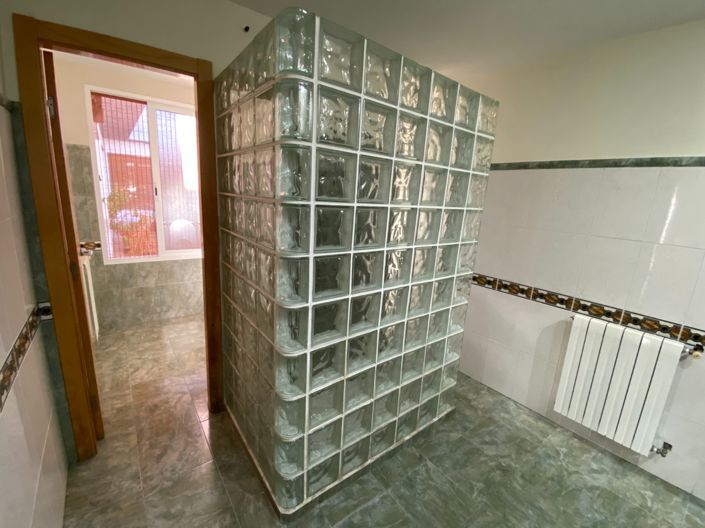 Image No.26-Maison de ville de 3 chambres à vendre à Sax