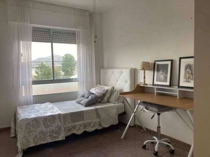 Image No.5-4 Bed Apartment for sale