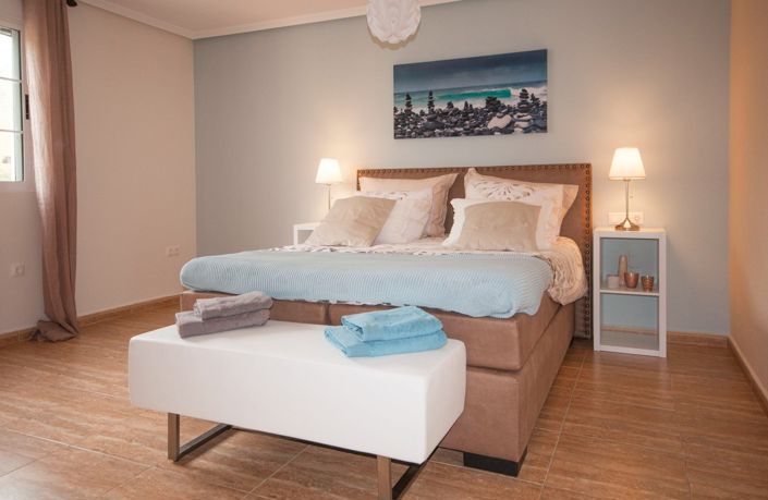 Image No.14-6 Bed Villa for sale