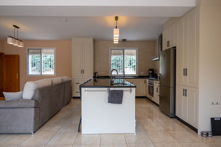 Image No.34-6 Bed Villa for sale