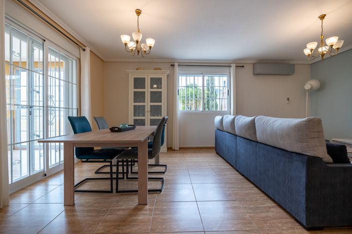 Image No.44-6 Bed Villa for sale