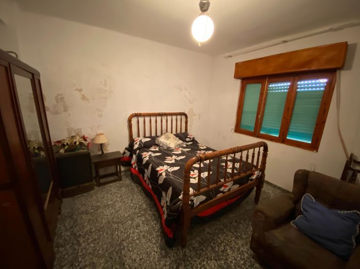 Image No.10-5 Bed Townhouse for sale