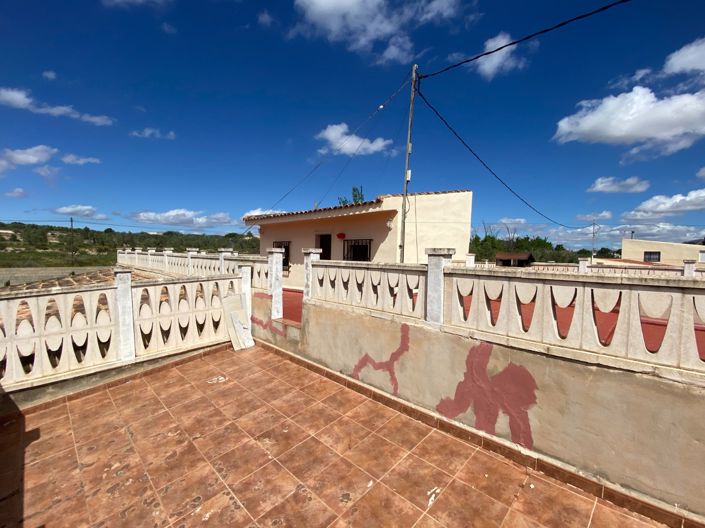 Image No.20-6 Bed Country House for sale