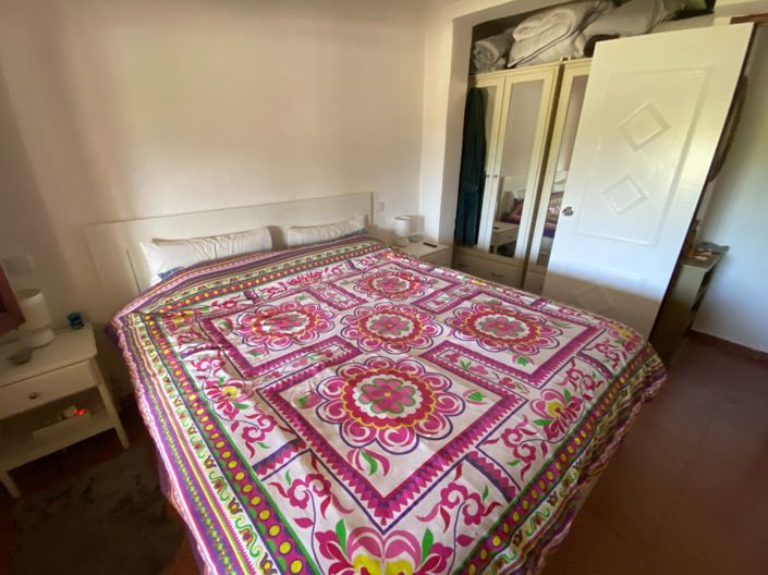 Image No.40-Maison de campagne de 6 chambres à vendre à Sax