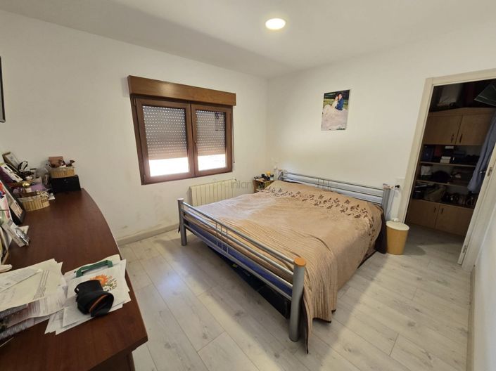 Image No.10-Finca de 4 chambres à vendre à Sax