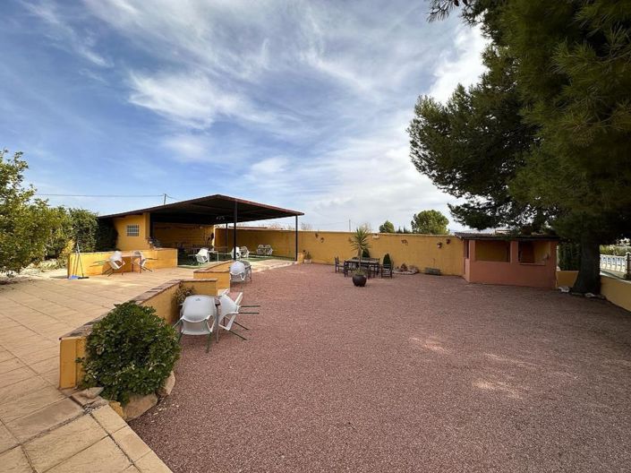 Image No.40-3 Bed Country House for sale