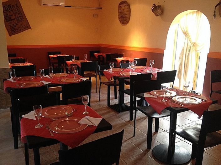 Image No.8-3 Bed Country House for sale