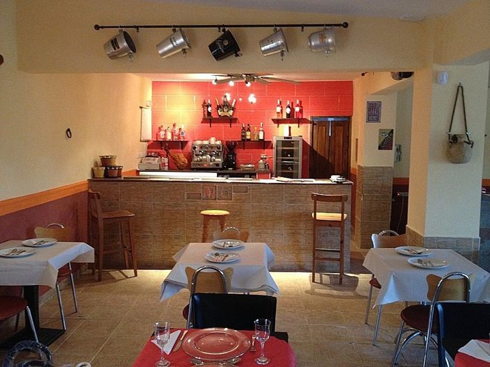 Image No.9-3 Bed Country House for sale