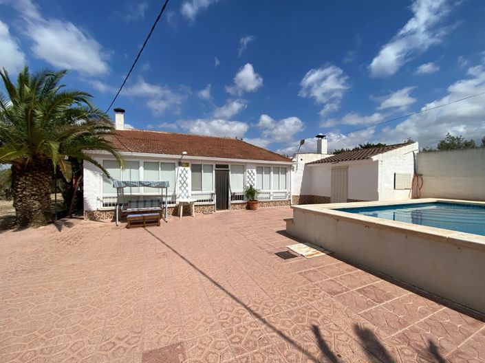 Image No.1-4 Bed Finca for sale