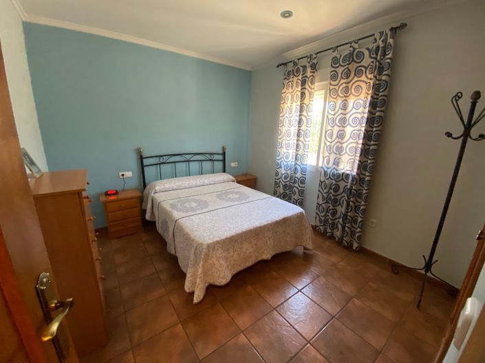 Image No.28-3 Bed Country House for sale