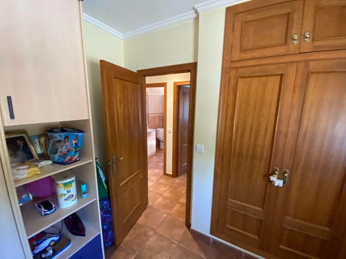 Image No.33-3 Bed Country House for sale