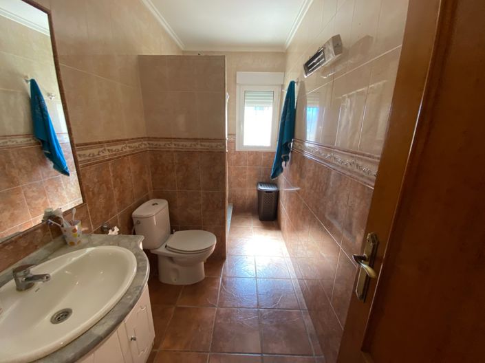 Image No.34-3 Bed Country House for sale