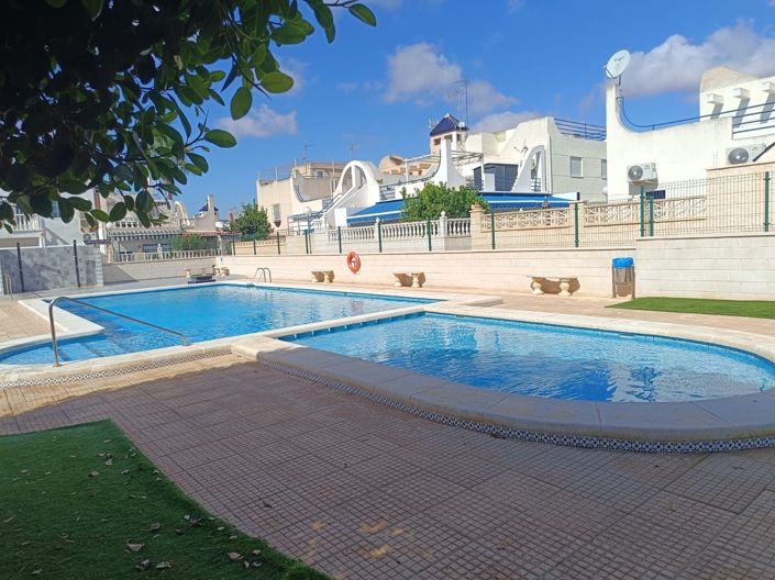Image No.1-2 Bed Townhouse for sale