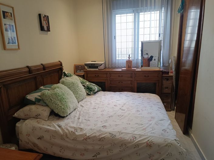 Image No.20-2 Bed Townhouse for sale