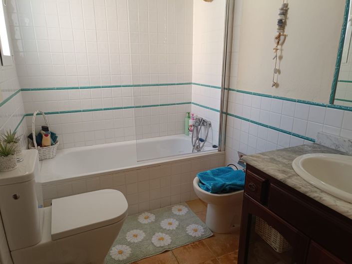 Image No.27-2 Bed Townhouse for sale