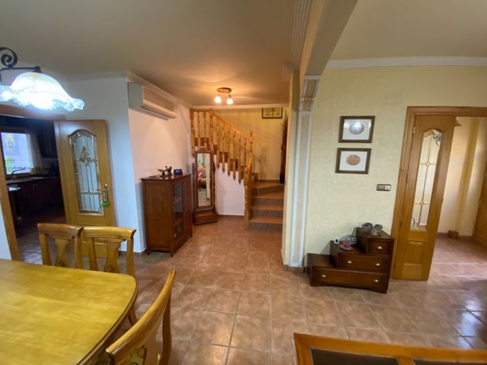 Image No.12-Propriété de 5 chambres à vendre à Sax