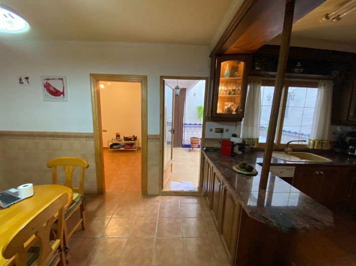 Image No.20-Propriété de 5 chambres à vendre à Sax