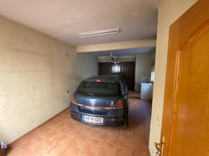 Image No.38-Propriété de 5 chambres à vendre à Sax