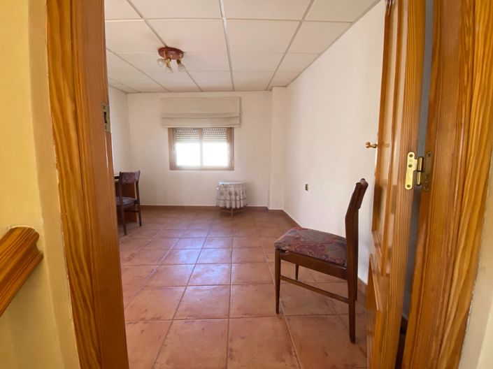 Image No.48-Propriété de 5 chambres à vendre à Sax