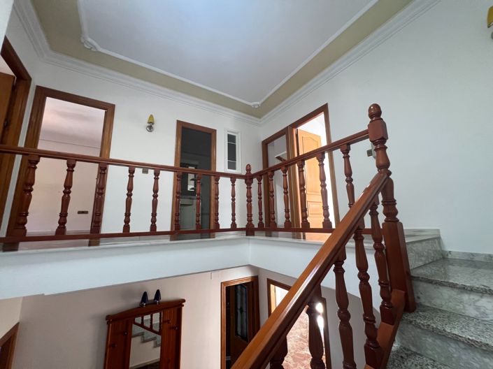 Image No.19-4 Bed Townhouse for sale