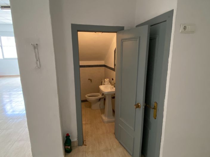 Image No.34-4 Bed Townhouse for sale