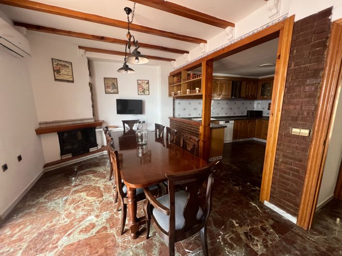 Image No.8-4 Bed Townhouse for sale