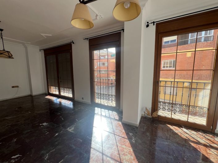 Image No.9-4 Bed Townhouse for sale