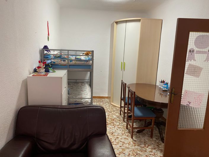 Image No.10-4 Bed Apartment for sale