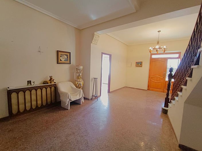 Image No.16-6 Bed Country House for sale