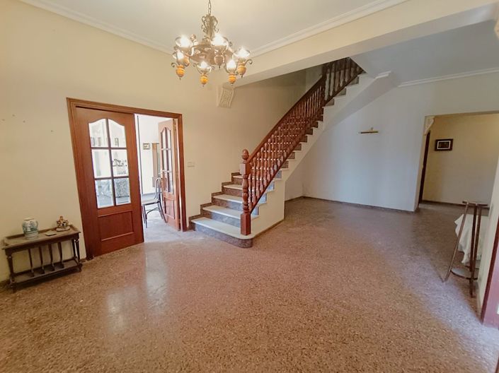 Image No.17-6 Bed Country House for sale